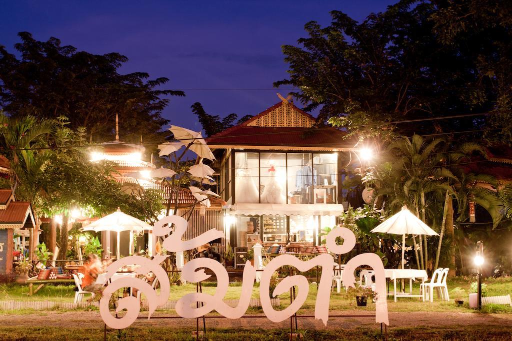 Baan Puang Petch Hotel Чиангмай Екстериор снимка