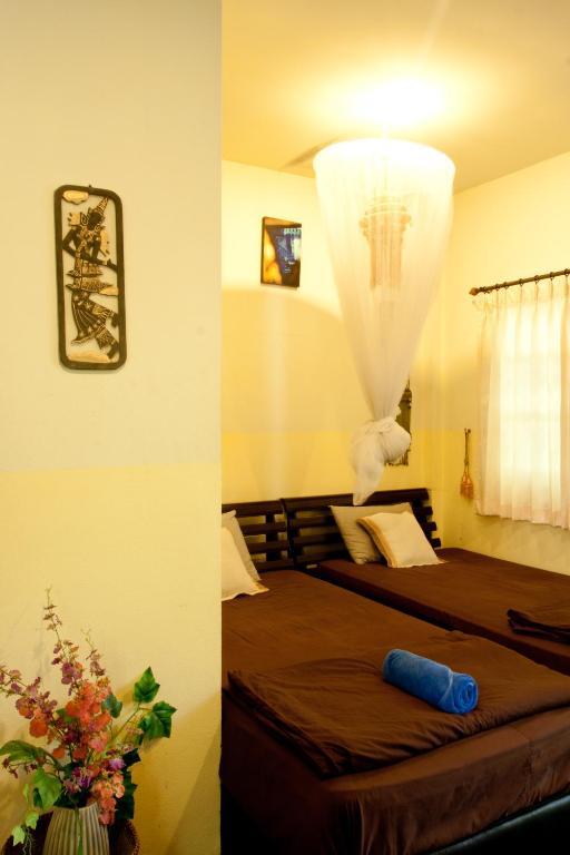 Baan Puang Petch Hotel Чиангмай Стая снимка